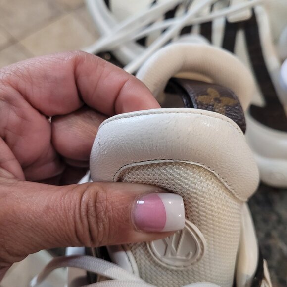 ** Louis Vuitton** LV Archlight Monogram Sneakers** 40 with Authentication - Picture 12 of 16